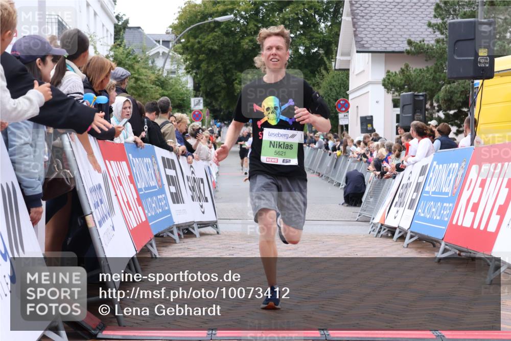 30.08.2026 - Blankeneser Heldenlauf Lena Gebhardt http://msf.ph/oto/10073412 30.08.2026 10:20:38 Ziel 5122, 5356, 5621 meine-sportfotos.de