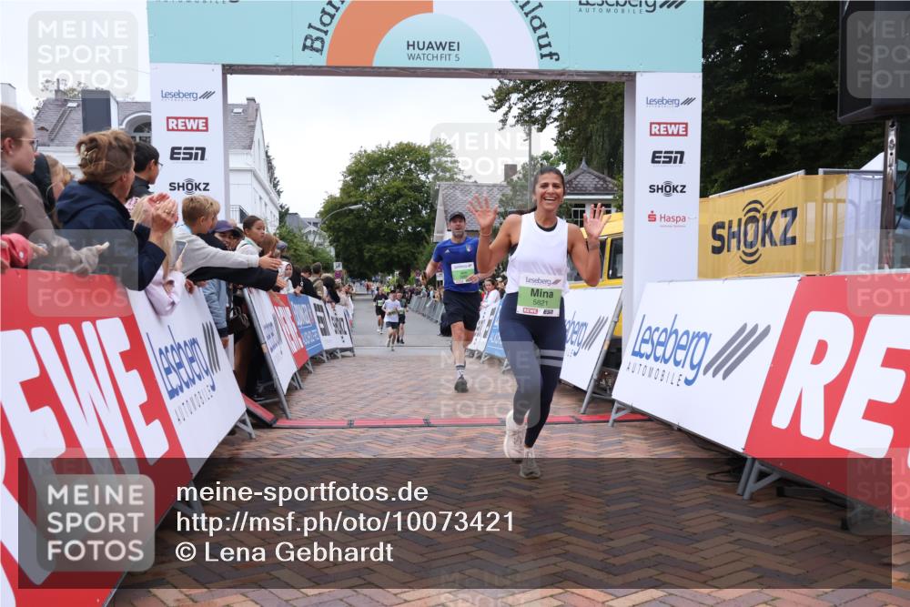30.08.2026 - Blankeneser Heldenlauf Lena Gebhardt http://msf.ph/oto/10073421 30.08.2026 10:20:43 Ziel 5621, 5821, 5881 meine-sportfotos.de