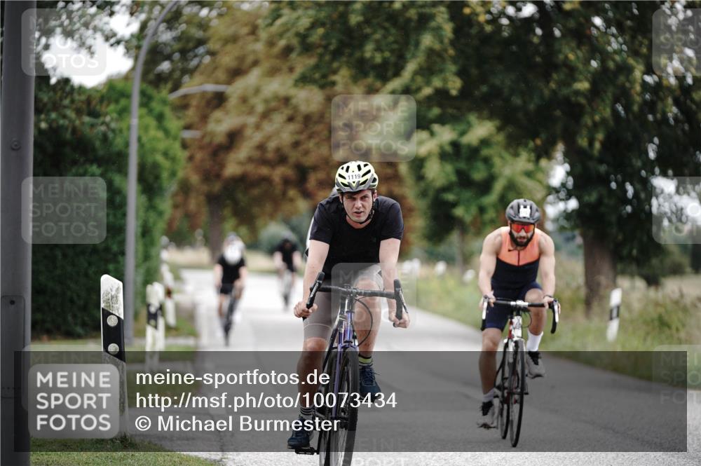 30.08.2026 - Elbe Triathlon Hamburg Michael Burmester http://msf.ph/oto/10073434 30.08.2026 10:35:22 Radfahren 568, 882, 1092, 1101, 1104, 1108, 1113, 1119 meine-sportfotos.de