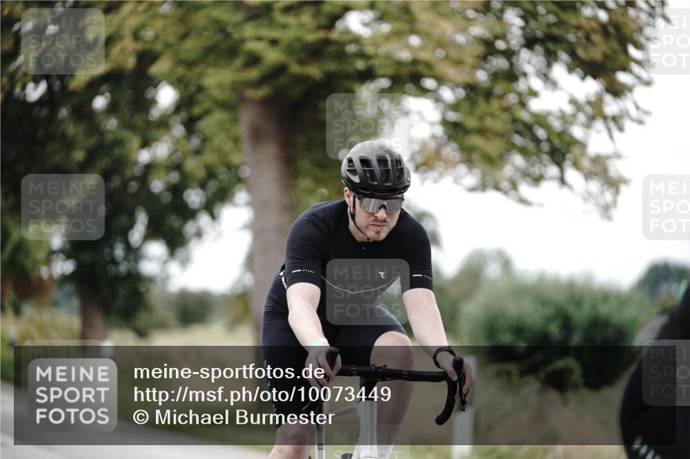 30.08.2026 - Elbe Triathlon Hamburg Michael Burmester http://msf.ph/oto/10073449 30.08.2026 10:35:29 Radfahren 568, 831, 882, 1108 meine-sportfotos.de