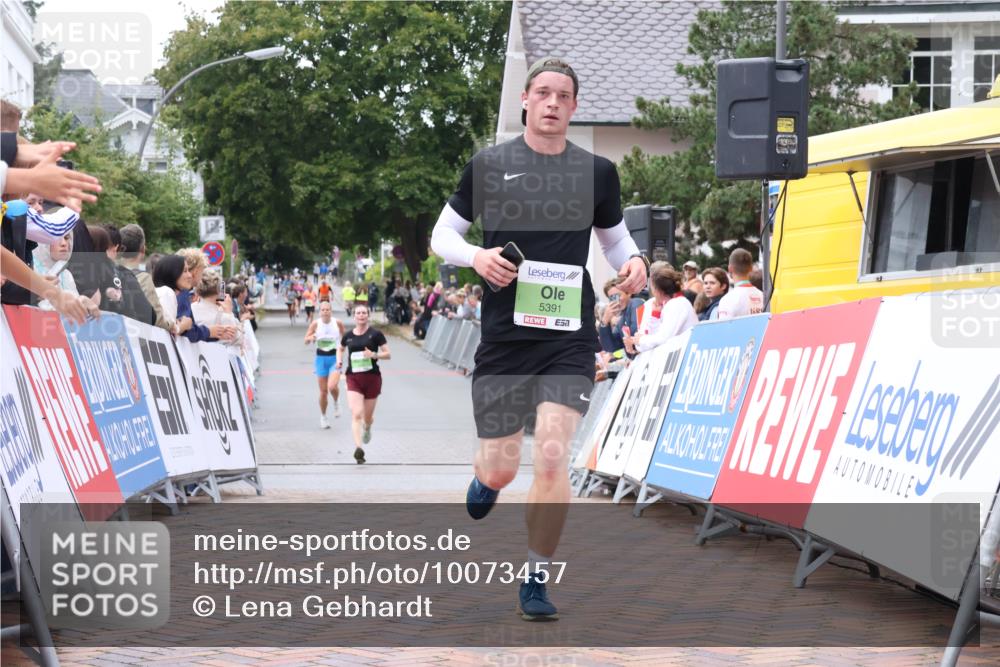 30.08.2026 - Blankeneser Heldenlauf Lena Gebhardt http://msf.ph/oto/10073457 30.08.2026 10:20:58 Ziel 5167, 5391, 5745, 5876 meine-sportfotos.de