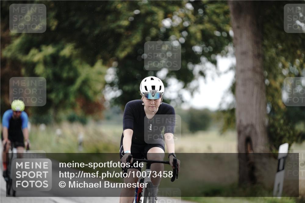 30.08.2026 - Elbe Triathlon Hamburg Michael Burmester http://msf.ph/oto/10073458 30.08.2026 10:35:37 Radfahren 697, 802, 864, 998, 1068, 1115, 1148 meine-sportfotos.de