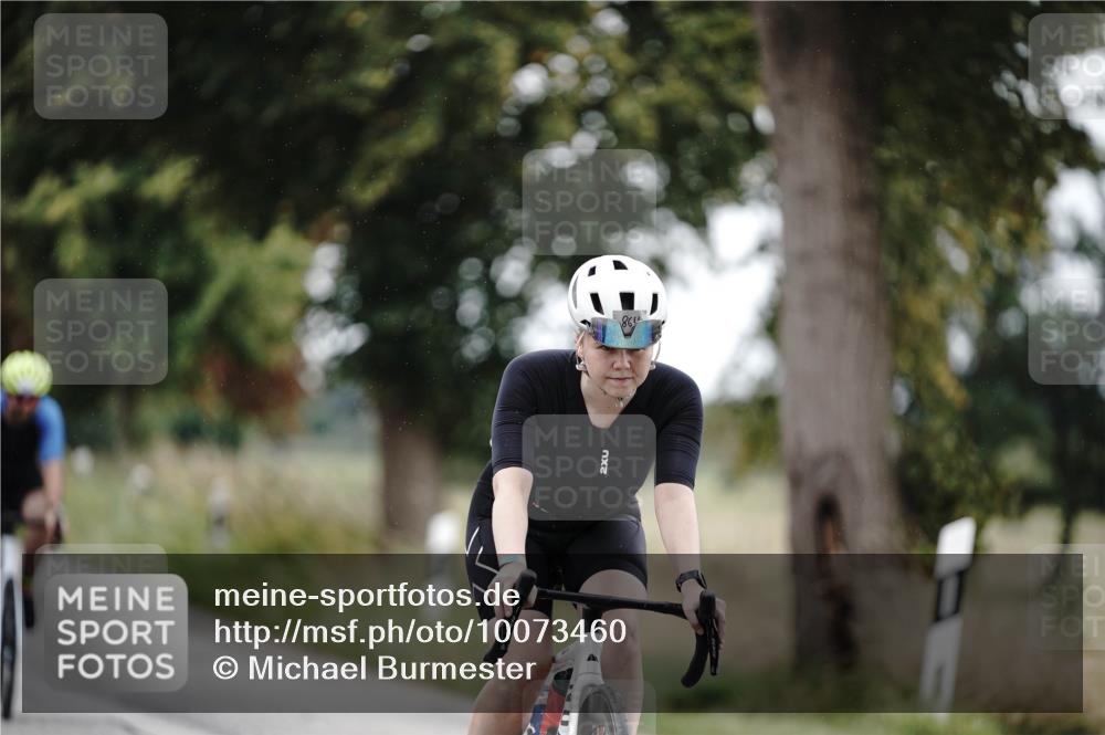 30.08.2026 - Elbe Triathlon Hamburg Michael Burmester http://msf.ph/oto/10073460 30.08.2026 10:35:37 Radfahren 697, 802, 864, 998, 1068, 1115, 1148 meine-sportfotos.de