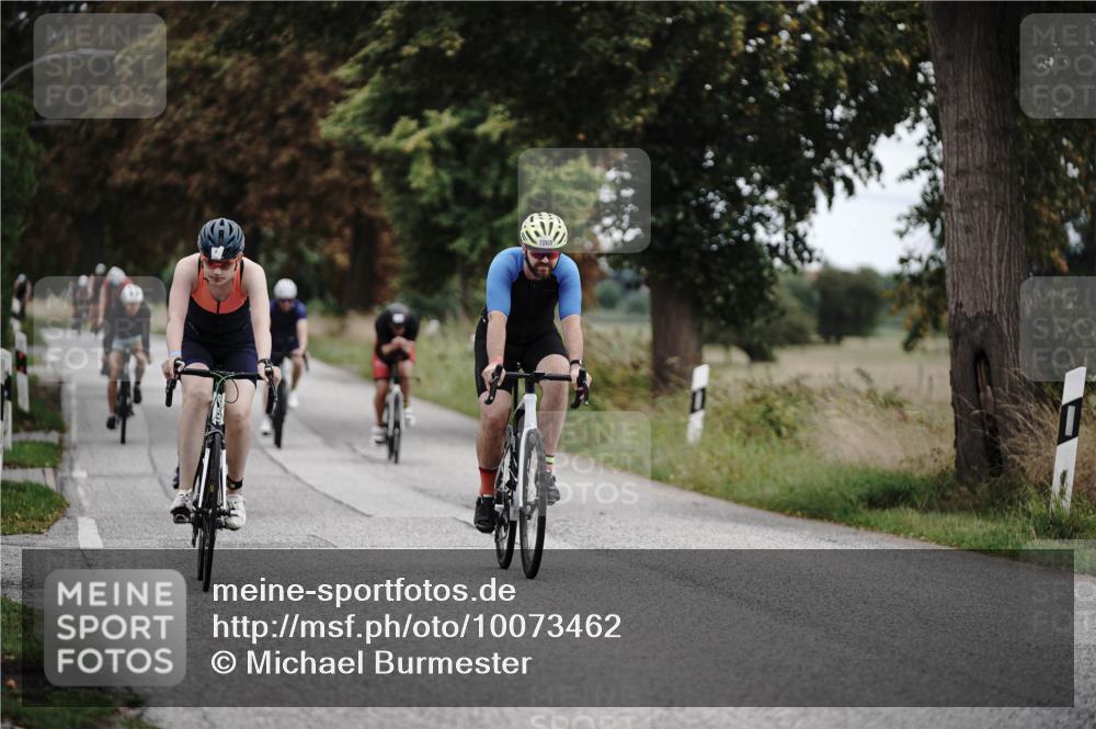 30.08.2026 - Elbe Triathlon Hamburg Michael Burmester http://msf.ph/oto/10073462 30.08.2026 10:35:38 Radfahren 697, 726, 802, 864, 998, 1068, 1115, 1148 meine-sportfotos.de
