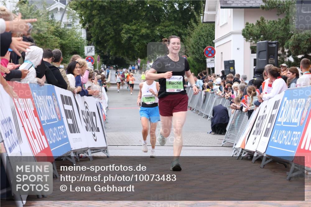 30.08.2026 - Blankeneser Heldenlauf Lena Gebhardt http://msf.ph/oto/10073483 30.08.2026 10:21:01 Ziel 5296, 5315, 5391 meine-sportfotos.de