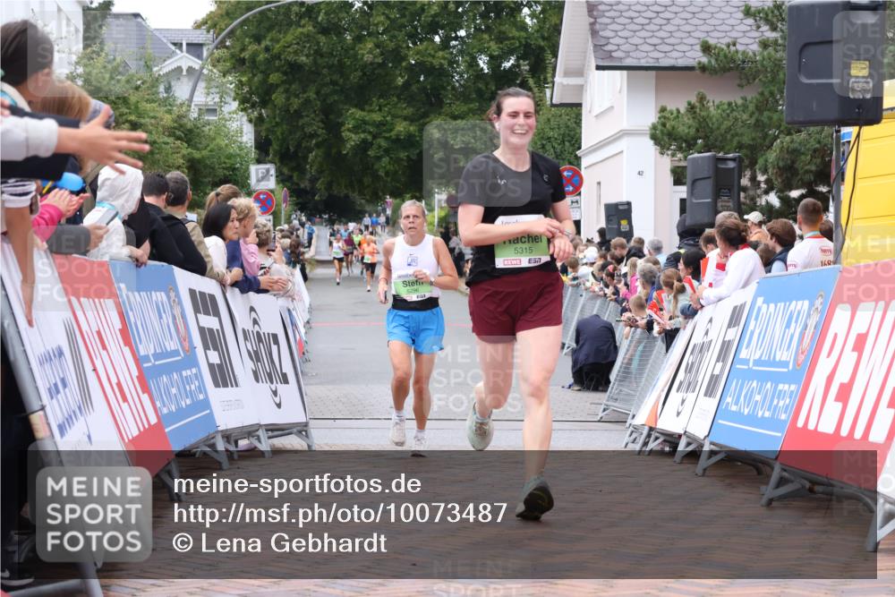 30.08.2026 - Blankeneser Heldenlauf Lena Gebhardt http://msf.ph/oto/10073487 30.08.2026 10:21:02 Ziel 5296, 5315, 5391 meine-sportfotos.de