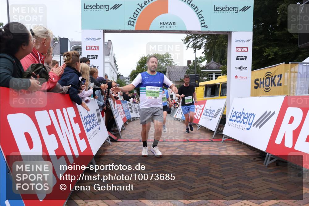 30.08.2026 - Blankeneser Heldenlauf Lena Gebhardt http://msf.ph/oto/10073685 30.08.2026 10:21:46 Ziel 5006, 5258, 5265, 5411, 5472 meine-sportfotos.de