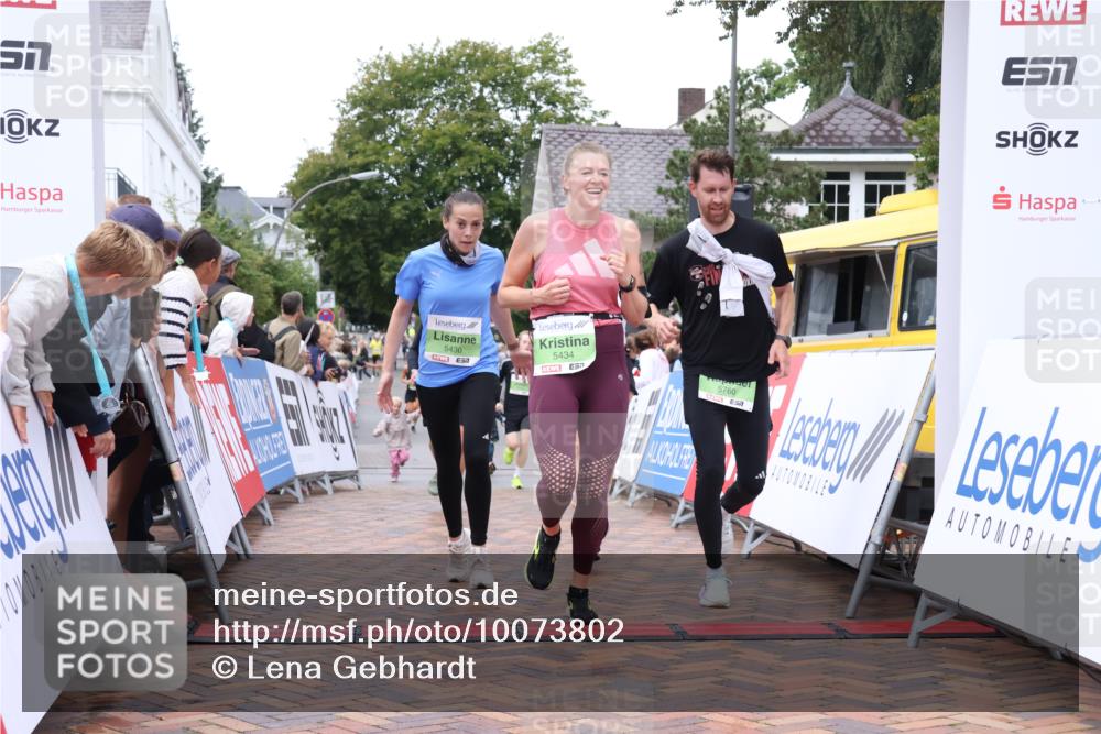 30.08.2026 - Blankeneser Heldenlauf Lena Gebhardt http://msf.ph/oto/10073802 30.08.2026 10:22:19 Ziel 5145, 5430, 5434, 5695, 5760, 5795, 5873 meine-sportfotos.de