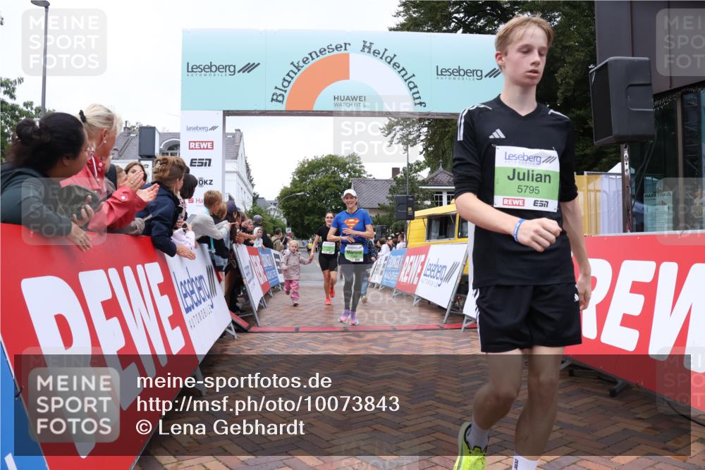 30.08.2026 - Blankeneser Heldenlauf Lena Gebhardt http://msf.ph/oto/10073843 30.08.2026 10:22:24 Ziel 5145, 5162, 5430, 5434, 5695, 5760, 5795, 5863, 5873 meine-sportfotos.de