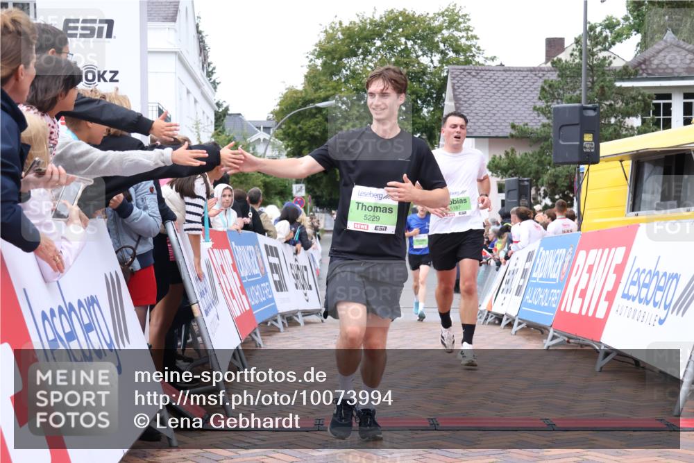 30.08.2026 - Blankeneser Heldenlauf Lena Gebhardt http://msf.ph/oto/10073994 30.08.2026 10:22:59 Ziel 5187, 5229, 5399, 5613, 5868 meine-sportfotos.de