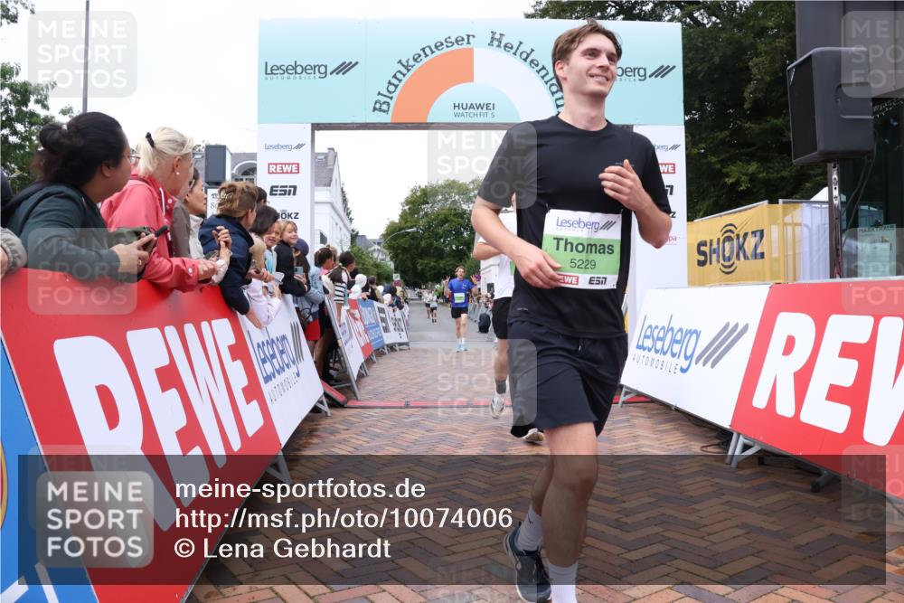30.08.2026 - Blankeneser Heldenlauf Lena Gebhardt http://msf.ph/oto/10074006 30.08.2026 10:23:00 Ziel 5187, 5229, 5399, 5645, 5868 meine-sportfotos.de