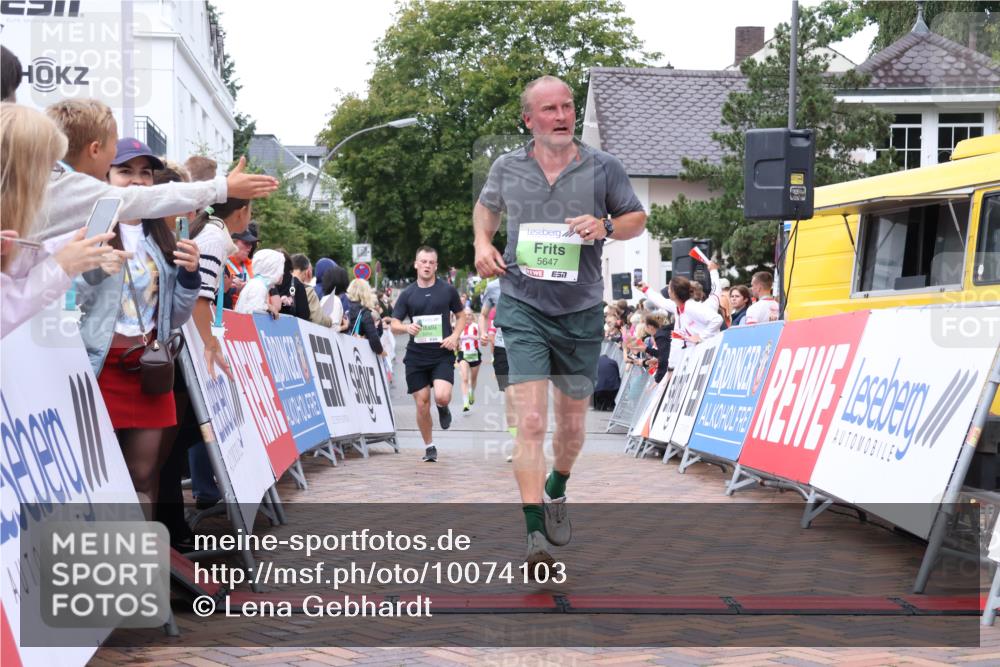 30.08.2026 - Blankeneser Heldenlauf Lena Gebhardt http://msf.ph/oto/10074103 30.08.2026 10:23:31 Ziel 5185, 5259, 5647 meine-sportfotos.de