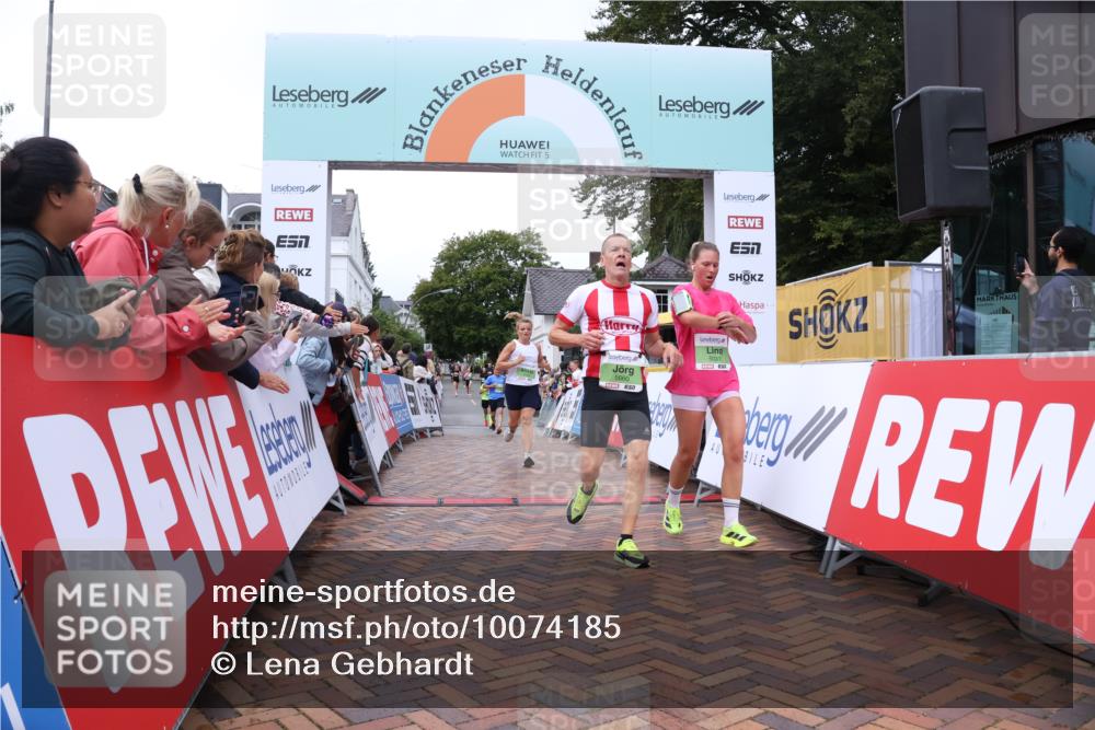 30.08.2026 - Blankeneser Heldenlauf Lena Gebhardt http://msf.ph/oto/10074185 30.08.2026 10:23:44 Ziel 5031, 5142, 5300, 5659, 5660, 5769 meine-sportfotos.de