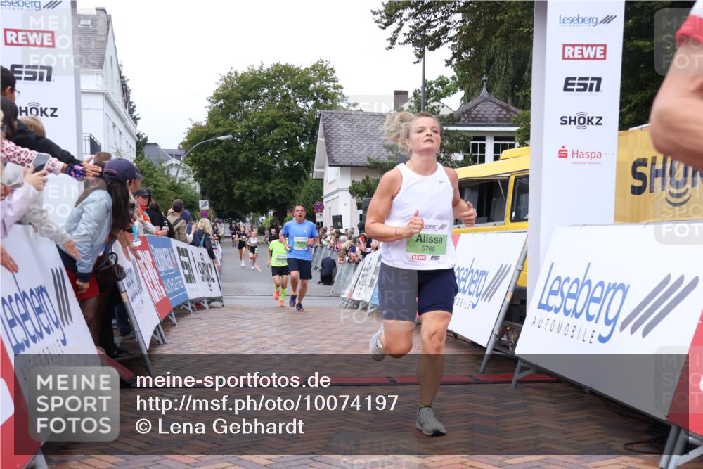 30.08.2026 - Blankeneser Heldenlauf Lena Gebhardt http://msf.ph/oto/10074197 30.08.2026 10:23:45 Ziel 5031, 5142, 5300, 5659, 5660, 5762, 5769 meine-sportfotos.de