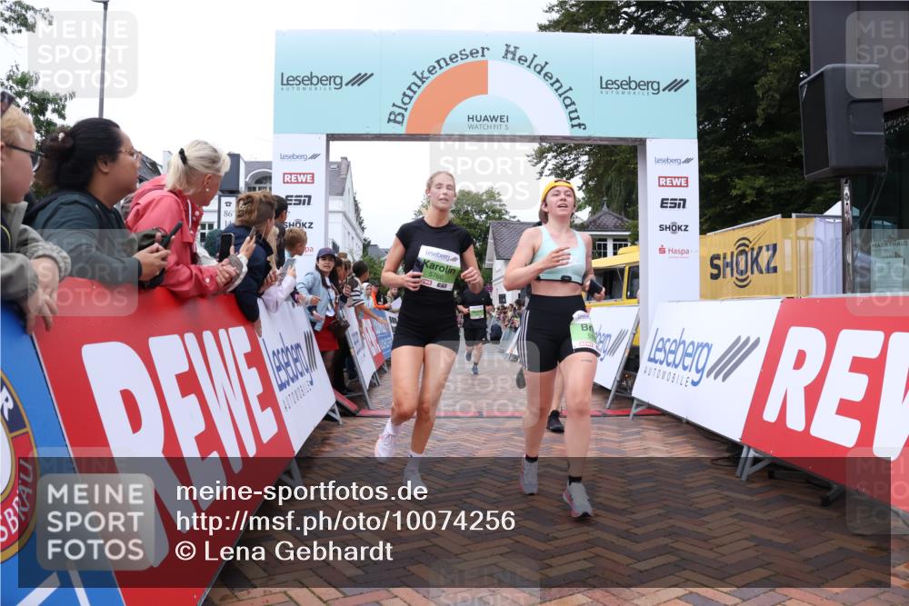 30.08.2026 - Blankeneser Heldenlauf Lena Gebhardt http://msf.ph/oto/10074256 30.08.2026 10:23:55 Ziel 5095, 5196, 5300, 5762, 5766, 5767 meine-sportfotos.de