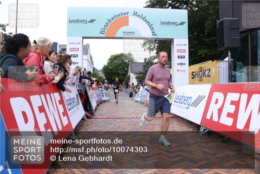 30.08.2026 - Blankeneser Heldenlauf Lena Gebhardt http://msf.ph/oto/10074303 30.08.2026 10:24:02 Ziel 5095, 5196, 5431, 5523, 5766, 5767 meine-sportfotos.de