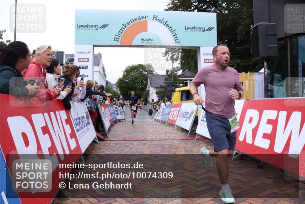 30.08.2026 - Blankeneser Heldenlauf Lena Gebhardt http://msf.ph/oto/10074309 30.08.2026 10:24:02 Ziel 5095, 5196, 5431, 5523, 5766, 5767 meine-sportfotos.de