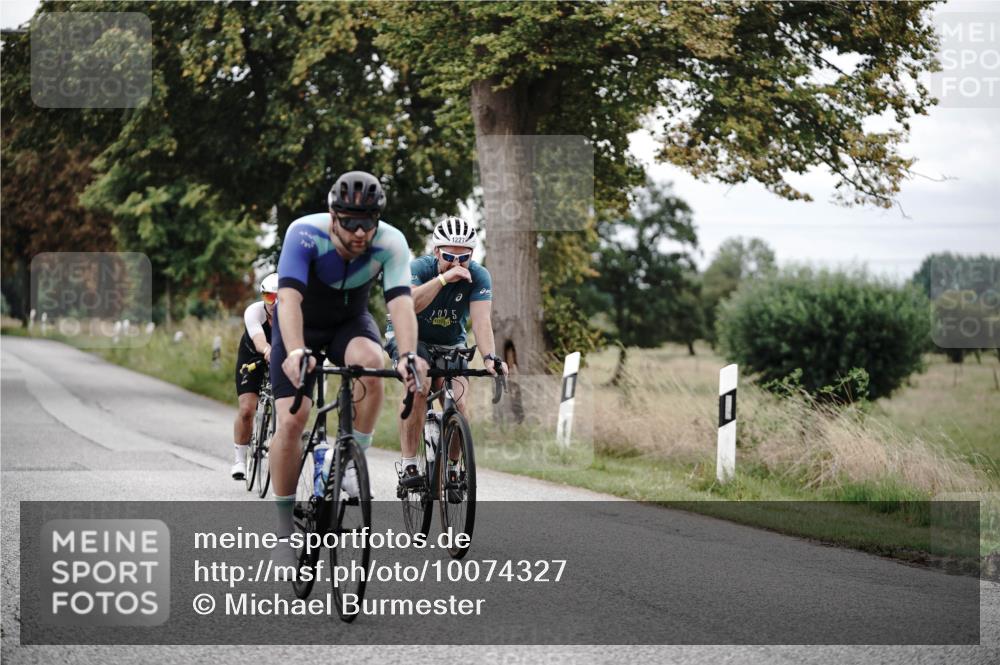 30.08.2026 - Elbe Triathlon Hamburg Michael Burmester http://msf.ph/oto/10074327 30.08.2026 10:46:52 Radfahren 849, 1058, 1154, 1227 meine-sportfotos.de