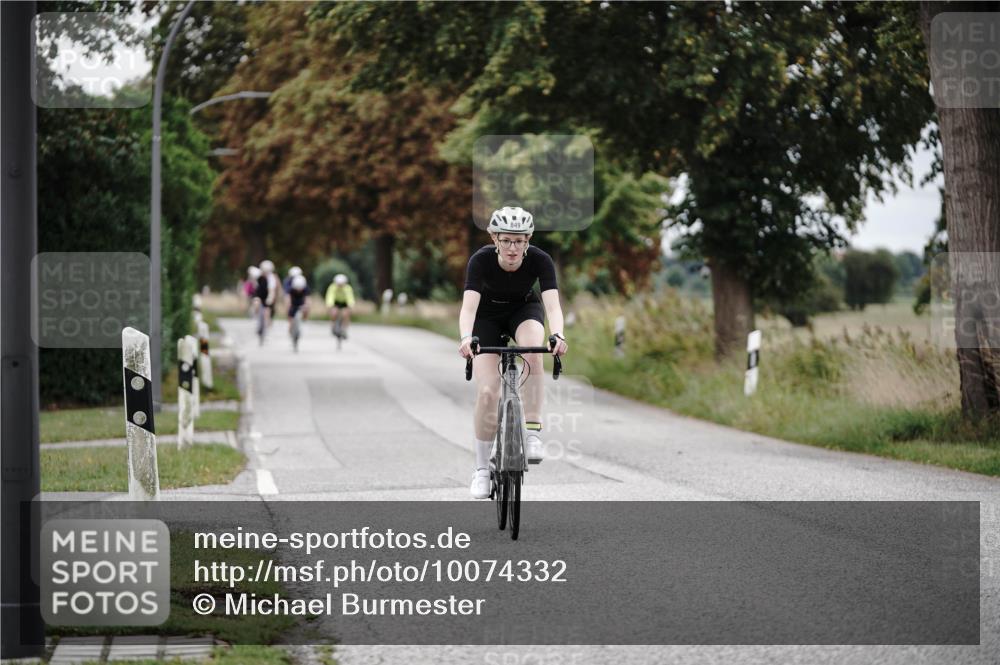 30.08.2026 - Elbe Triathlon Hamburg Michael Burmester http://msf.ph/oto/10074332 30.08.2026 10:46:59 Radfahren 849 meine-sportfotos.de