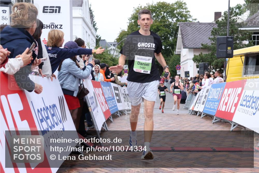 30.08.2026 - Blankeneser Heldenlauf Lena Gebhardt http://msf.ph/oto/10074334 30.08.2026 10:24:06 Ziel 5277, 5431, 5482, 5523 meine-sportfotos.de