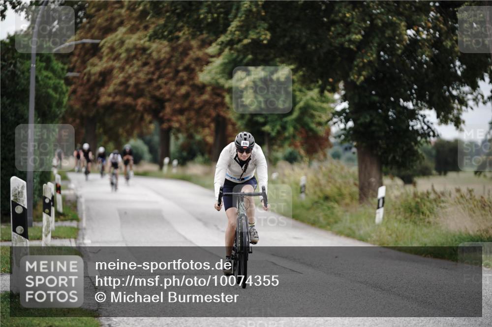 30.08.2026 - Elbe Triathlon Hamburg Michael Burmester http://msf.ph/oto/10074355 30.08.2026 10:47:15 Radfahren 840, 859, 896, 1322 meine-sportfotos.de