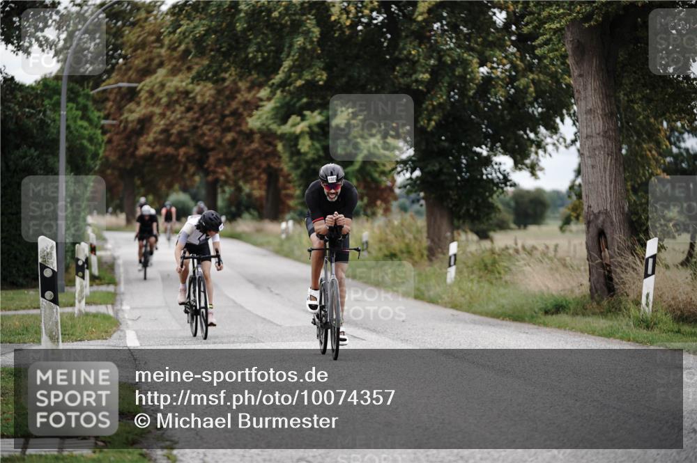 30.08.2026 - Elbe Triathlon Hamburg Michael Burmester http://msf.ph/oto/10074357 30.08.2026 10:47:21 Radfahren 840, 854, 865, 1322 meine-sportfotos.de