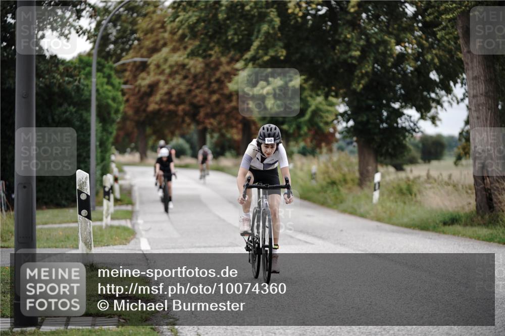 30.08.2026 - Elbe Triathlon Hamburg Michael Burmester http://msf.ph/oto/10074360 30.08.2026 10:47:22 Radfahren 840, 854, 865, 1111, 1322 meine-sportfotos.de