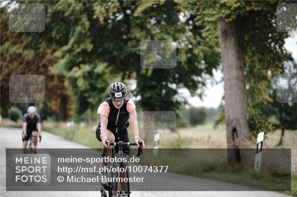 30.08.2026 - Elbe Triathlon Hamburg Michael Burmester http://msf.ph/oto/10074377 30.08.2026 10:47:30 Radfahren 854, 939, 944, 1040, 1111 meine-sportfotos.de