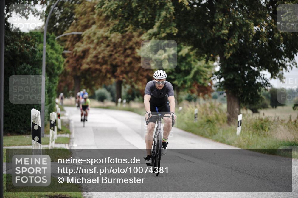 30.08.2026 - Elbe Triathlon Hamburg Michael Burmester http://msf.ph/oto/10074381 30.08.2026 10:47:31 Radfahren 854, 939, 944, 1040, 1111 meine-sportfotos.de