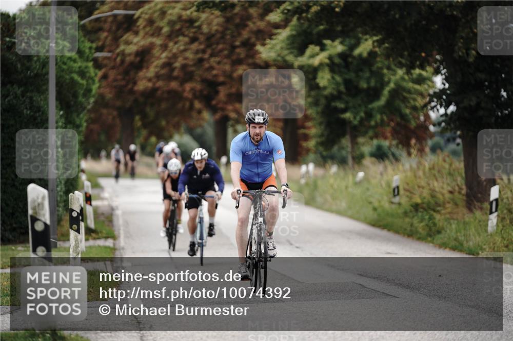 30.08.2026 - Elbe Triathlon Hamburg Michael Burmester http://msf.ph/oto/10074392 30.08.2026 10:47:39 Radfahren 944, 983, 1027, 1120, 1207 meine-sportfotos.de