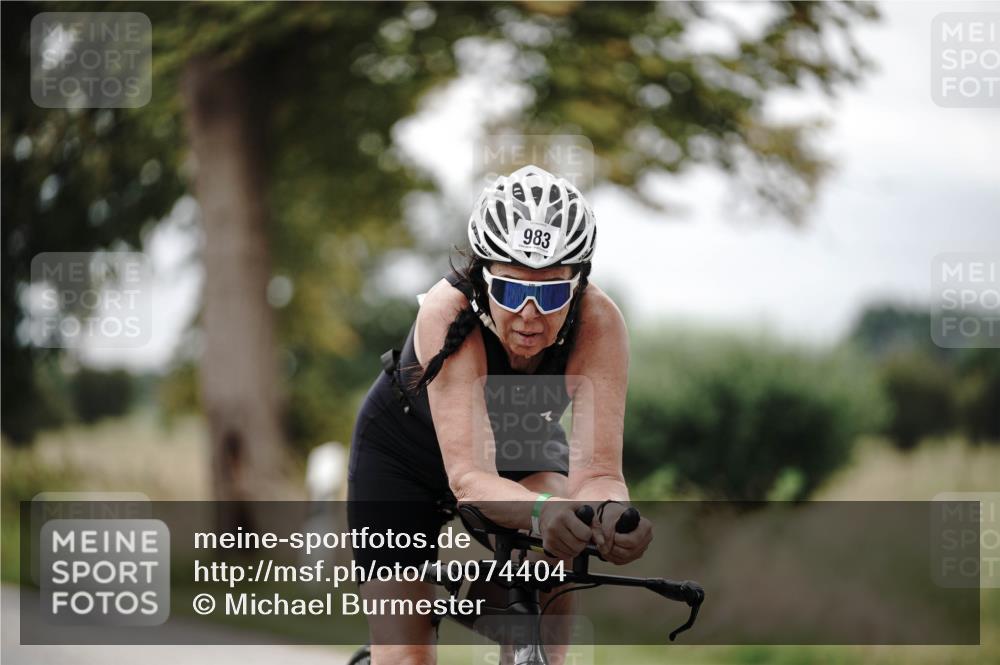 30.08.2026 - Elbe Triathlon Hamburg Michael Burmester http://msf.ph/oto/10074404 30.08.2026 10:47:44 Radfahren 808, 926, 934, 983, 1013, 1027, 1076, 1120, 1207 meine-sportfotos.de