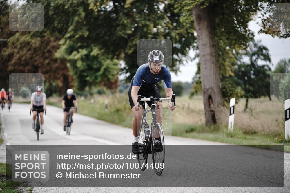 30.08.2026 - Elbe Triathlon Hamburg Michael Burmester http://msf.ph/oto/10074409 30.08.2026 10:47:49 Radfahren 808, 926, 934, 1013, 1076, 1335 meine-sportfotos.de