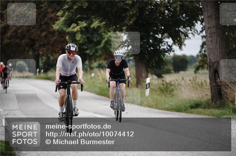 30.08.2026 - Elbe Triathlon Hamburg Michael Burmester http://msf.ph/oto/10074412 30.08.2026 10:47:50 Radfahren 808, 926, 934, 1013, 1076, 1335 meine-sportfotos.de