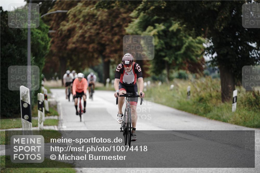 30.08.2026 - Elbe Triathlon Hamburg Michael Burmester http://msf.ph/oto/10074418 30.08.2026 10:47:54 Radfahren 926, 934, 954, 982, 1254, 1335 meine-sportfotos.de