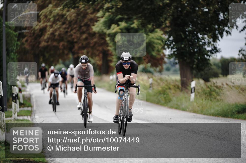 30.08.2026 - Elbe Triathlon Hamburg Michael Burmester http://msf.ph/oto/10074449 30.08.2026 10:48:17 Radfahren 891, 958, 995, 1059, 1070, 1083, 1174 meine-sportfotos.de