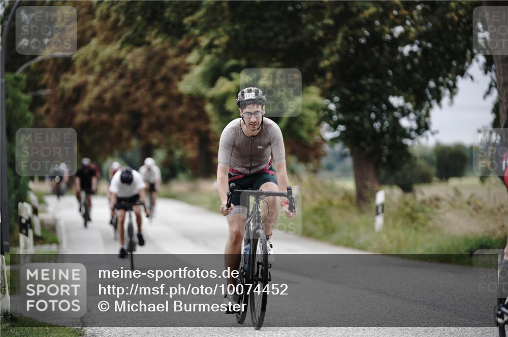 30.08.2026 - Elbe Triathlon Hamburg Michael Burmester http://msf.ph/oto/10074452 30.08.2026 10:48:19 Radfahren 891, 958, 995, 1059, 1070, 1083, 1174 meine-sportfotos.de