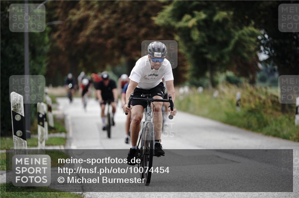 30.08.2026 - Elbe Triathlon Hamburg Michael Burmester http://msf.ph/oto/10074454 30.08.2026 10:48:20 Radfahren 957, 958, 995, 1059, 1070, 1083, 1174, 1318 meine-sportfotos.de