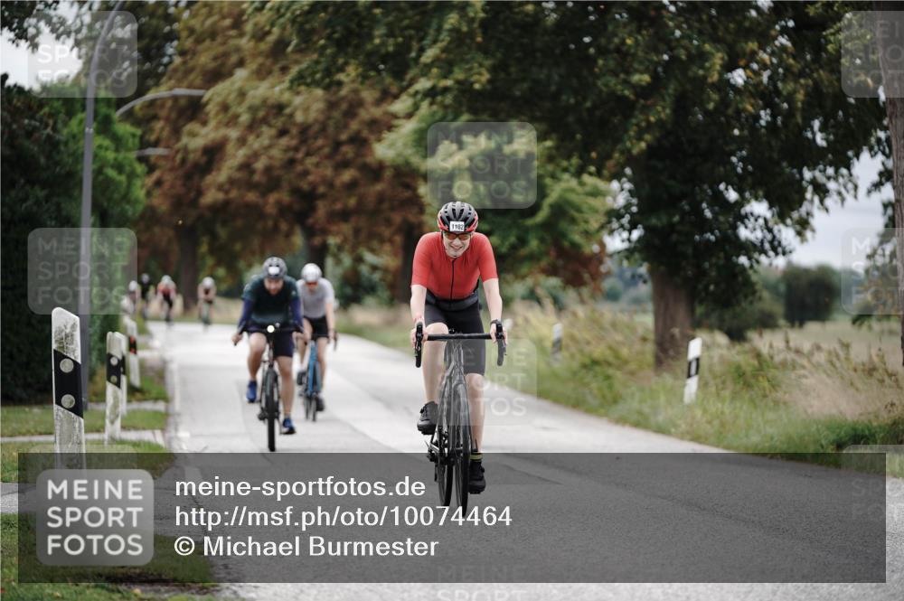 30.08.2026 - Elbe Triathlon Hamburg Michael Burmester http://msf.ph/oto/10074464 30.08.2026 10:48:29 Radfahren 957, 1091, 1102, 1142, 1148, 1209, 1308, 1318 meine-sportfotos.de