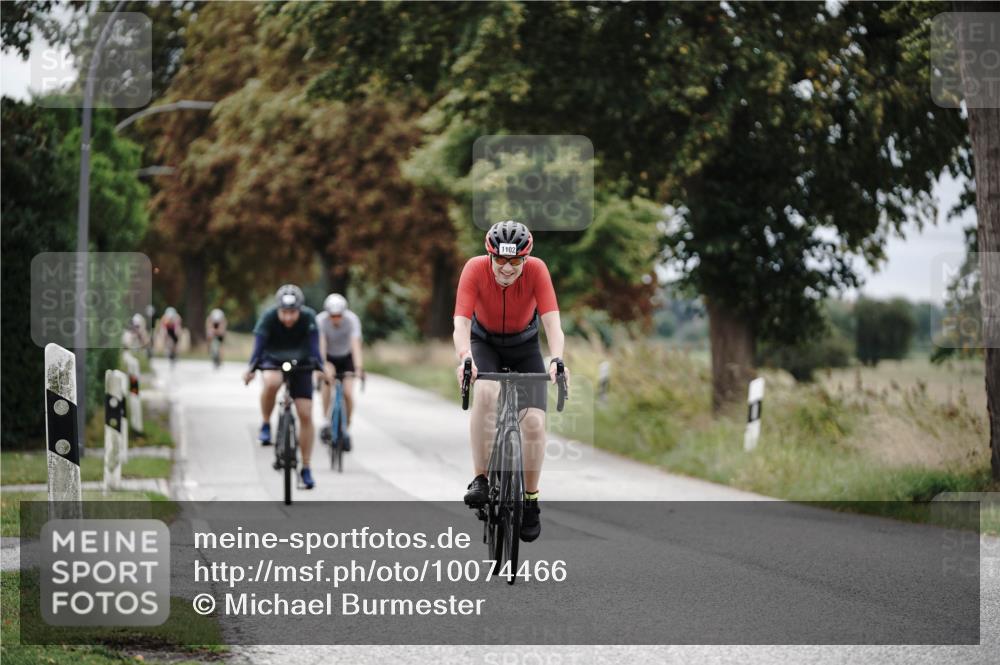 30.08.2026 - Elbe Triathlon Hamburg Michael Burmester http://msf.ph/oto/10074466 30.08.2026 10:48:29 Radfahren 957, 1091, 1102, 1142, 1148, 1209, 1308, 1318 meine-sportfotos.de
