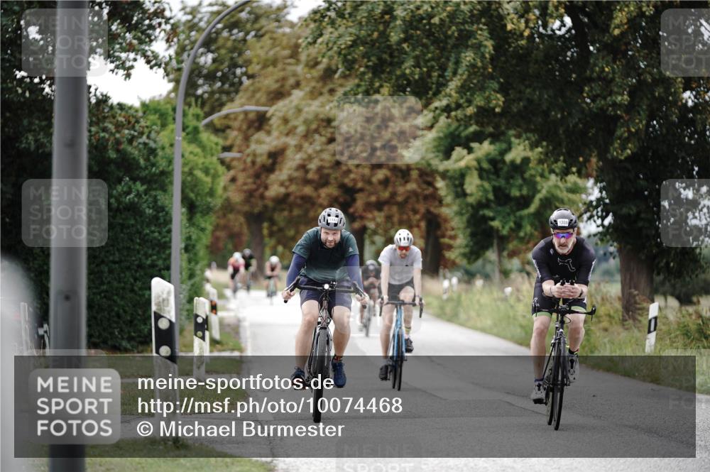 30.08.2026 - Elbe Triathlon Hamburg Michael Burmester http://msf.ph/oto/10074468 30.08.2026 10:48:30 Radfahren 957, 1091, 1102, 1142, 1148, 1209, 1289, 1308, 1318 meine-sportfotos.de
