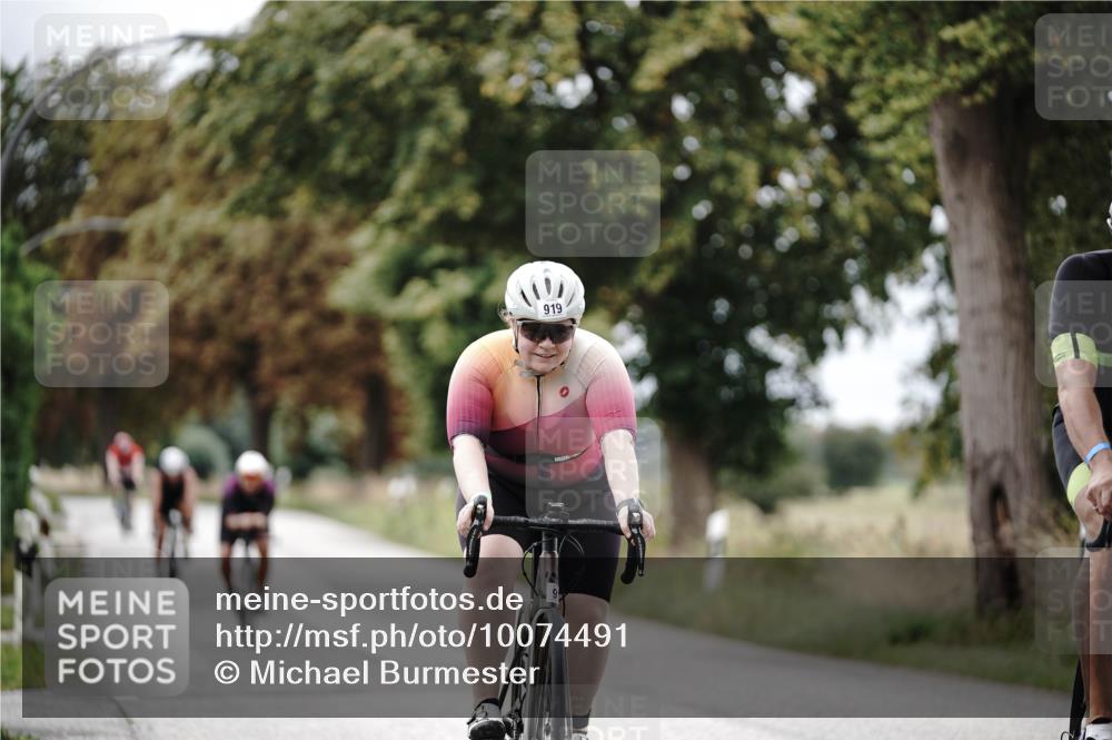 30.08.2026 - Elbe Triathlon Hamburg Michael Burmester http://msf.ph/oto/10074491 30.08.2026 10:48:40 Radfahren 919, 1246, 1256, 1289, 1313, 1334 meine-sportfotos.de