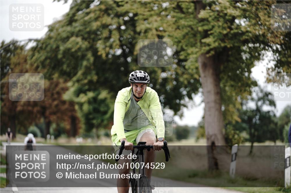 30.08.2026 - Elbe Triathlon Hamburg Michael Burmester http://msf.ph/oto/10074529 30.08.2026 10:49:14 Radfahren 1007, 1049, 1128 meine-sportfotos.de