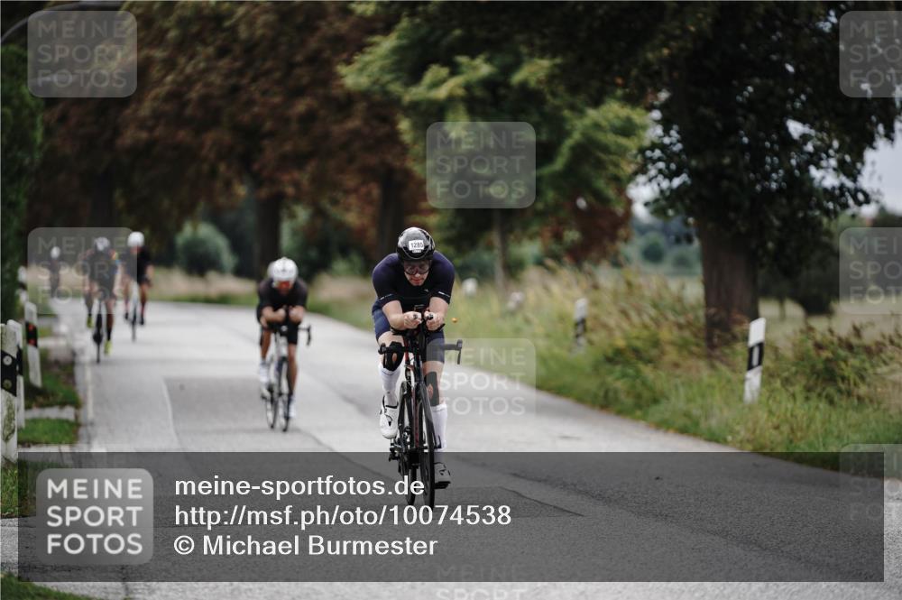 30.08.2026 - Elbe Triathlon Hamburg Michael Burmester http://msf.ph/oto/10074538 30.08.2026 10:49:26 Radfahren 991, 1048, 1211, 1275, 1285 meine-sportfotos.de