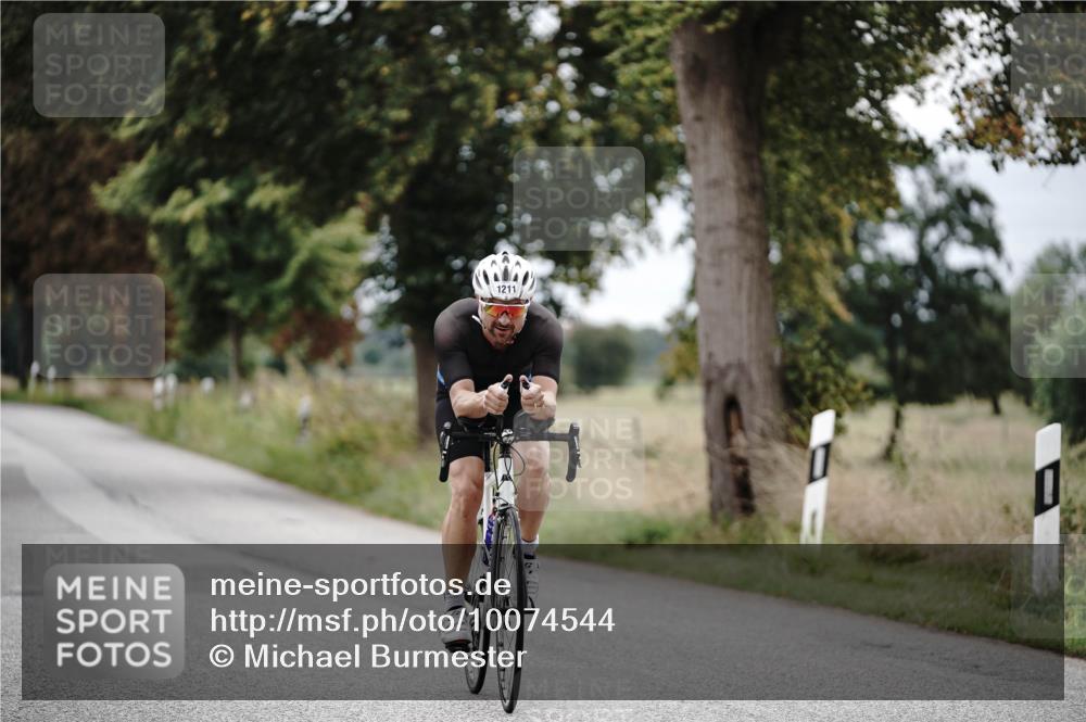 30.08.2026 - Elbe Triathlon Hamburg Michael Burmester http://msf.ph/oto/10074544 30.08.2026 10:49:29 Radfahren 1048, 1140, 1211, 1275, 1285 meine-sportfotos.de