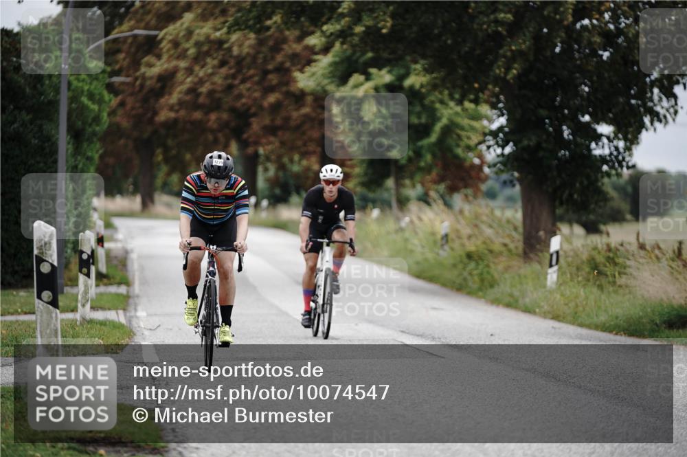 30.08.2026 - Elbe Triathlon Hamburg Michael Burmester http://msf.ph/oto/10074547 30.08.2026 10:49:30 Radfahren 1048, 1140, 1211, 1275 meine-sportfotos.de