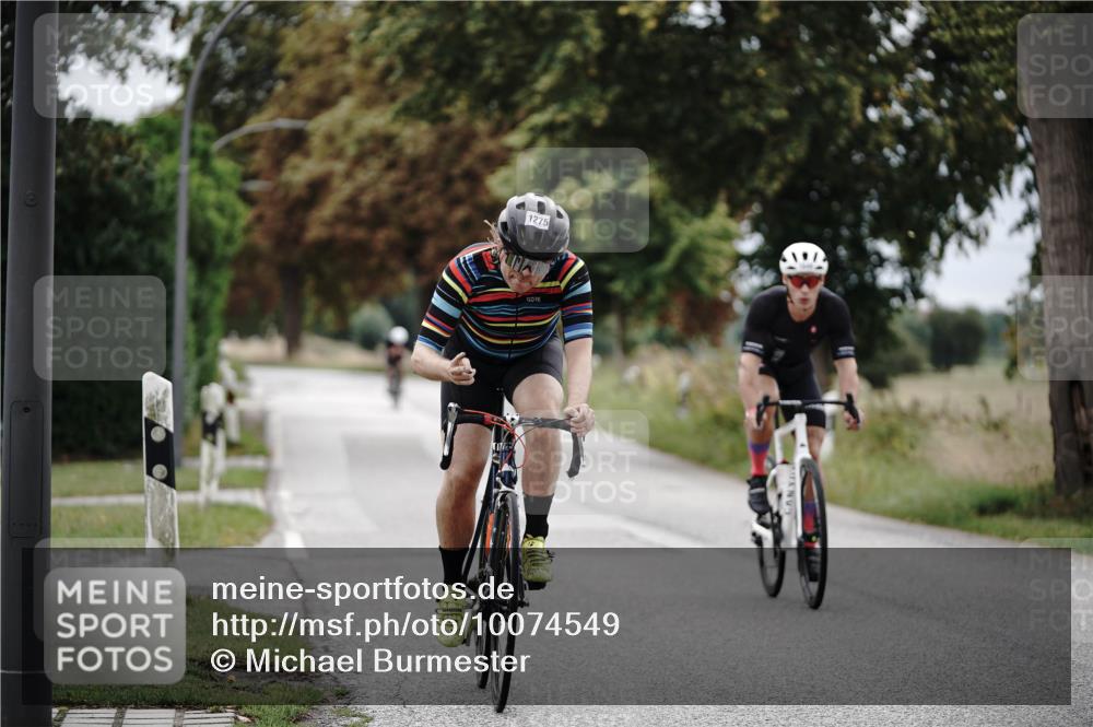 30.08.2026 - Elbe Triathlon Hamburg Michael Burmester http://msf.ph/oto/10074549 30.08.2026 10:49:32 Radfahren 1048, 1140, 1275 meine-sportfotos.de