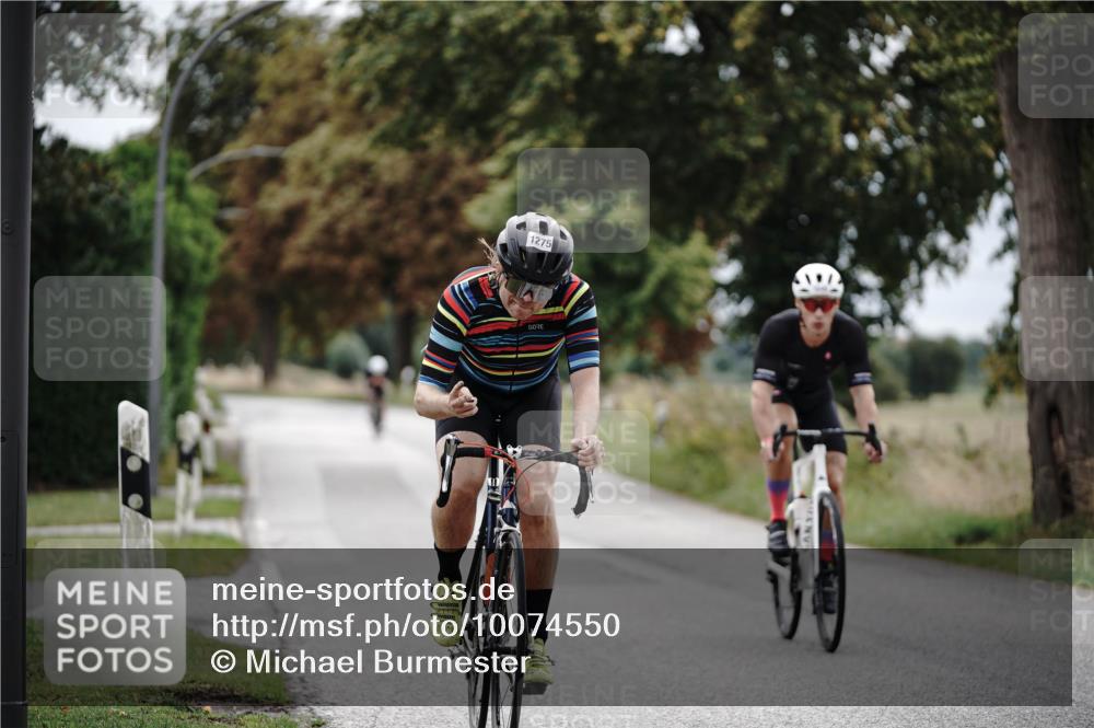 30.08.2026 - Elbe Triathlon Hamburg Michael Burmester http://msf.ph/oto/10074550 30.08.2026 10:49:32 Radfahren 1048, 1140, 1275 meine-sportfotos.de
