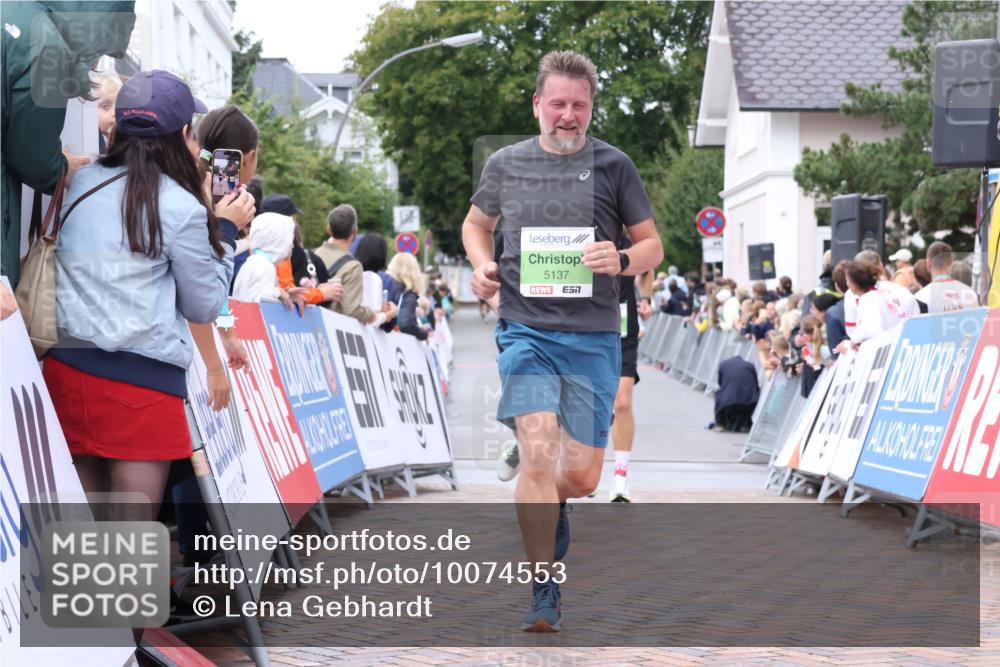 30.08.2026 - Blankeneser Heldenlauf Lena Gebhardt http://msf.ph/oto/10074553 30.08.2026 10:24:32 Ziel 5008, 5137, 5309, 5445, 5521 meine-sportfotos.de