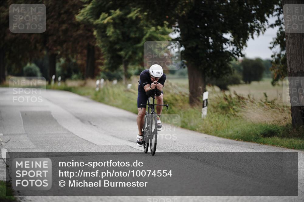 30.08.2026 - Elbe Triathlon Hamburg Michael Burmester http://msf.ph/oto/10074554 30.08.2026 10:49:36 Radfahren 1140 meine-sportfotos.de