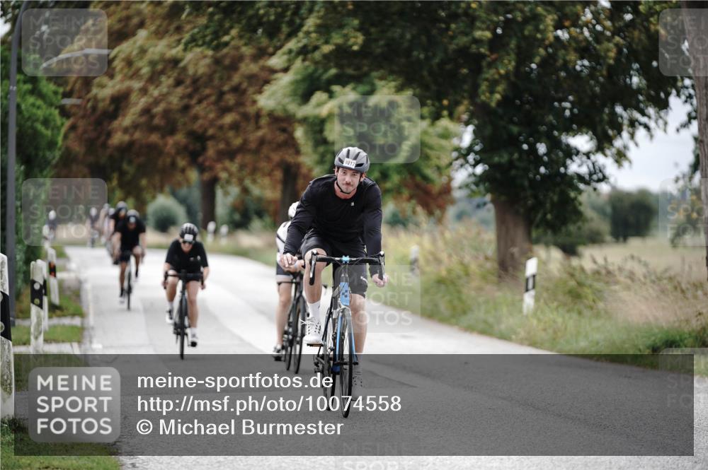 30.08.2026 - Elbe Triathlon Hamburg Michael Burmester http://msf.ph/oto/10074558 30.08.2026 10:50:11 Radfahren 932, 1006, 1017, 1145, 1295 meine-sportfotos.de